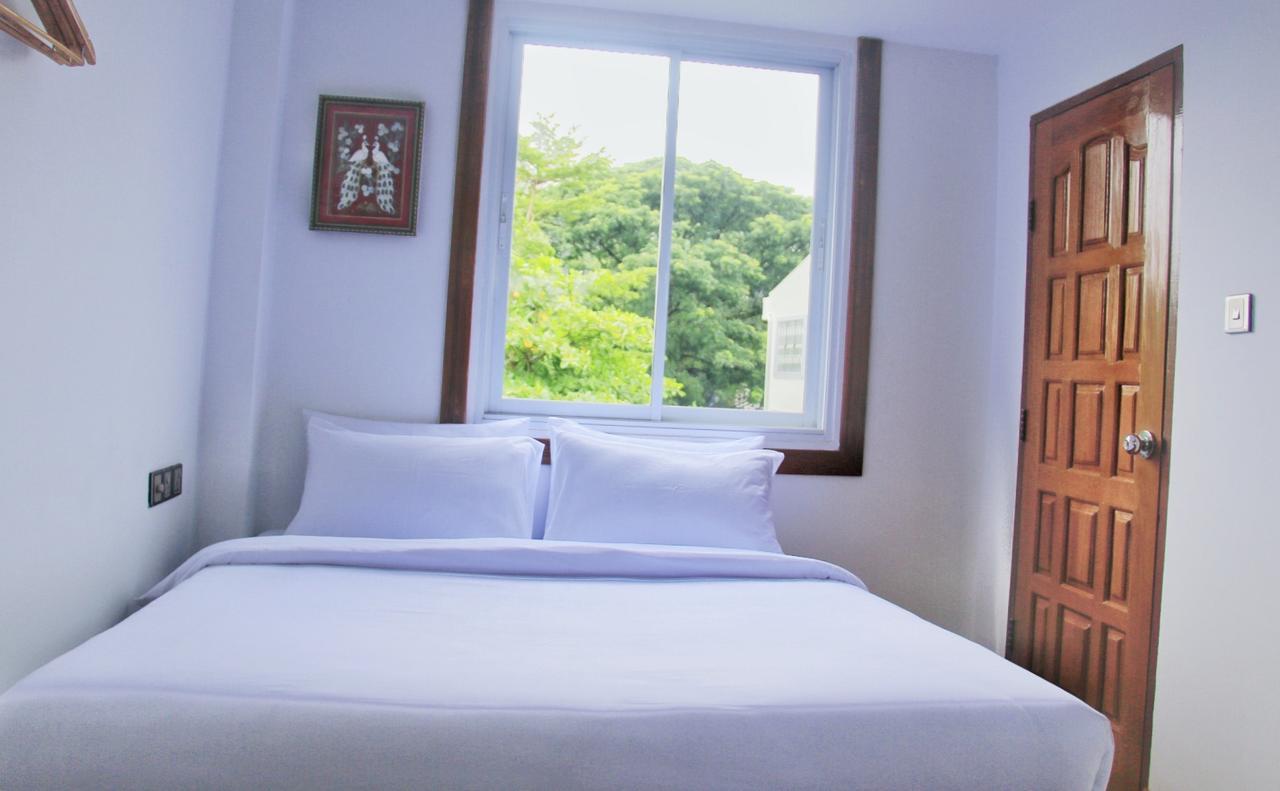 The Lodge Yangon Poshtel Exteriér fotografie