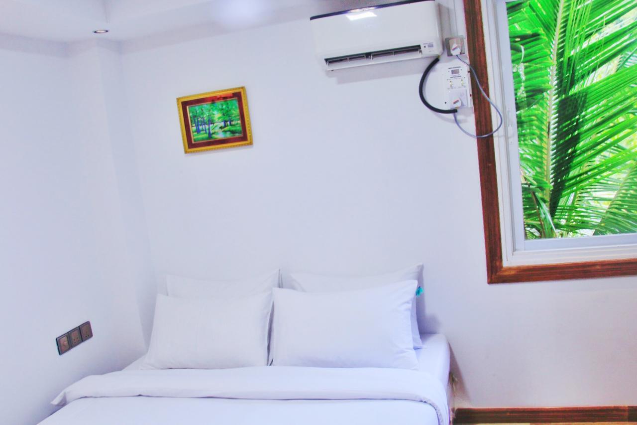 The Lodge Yangon Poshtel Exteriér fotografie