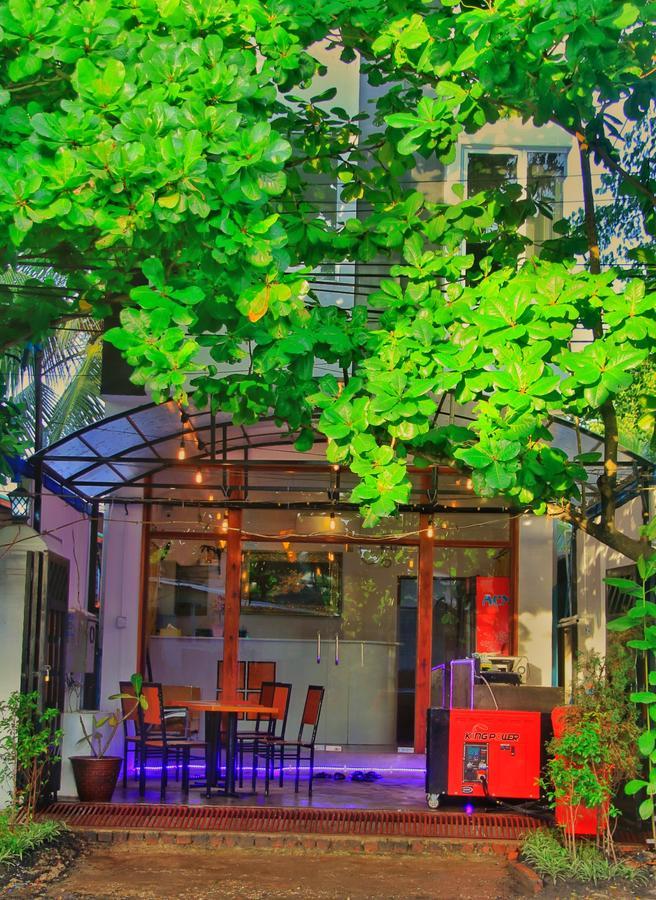 The Lodge Yangon Poshtel Exteriér fotografie