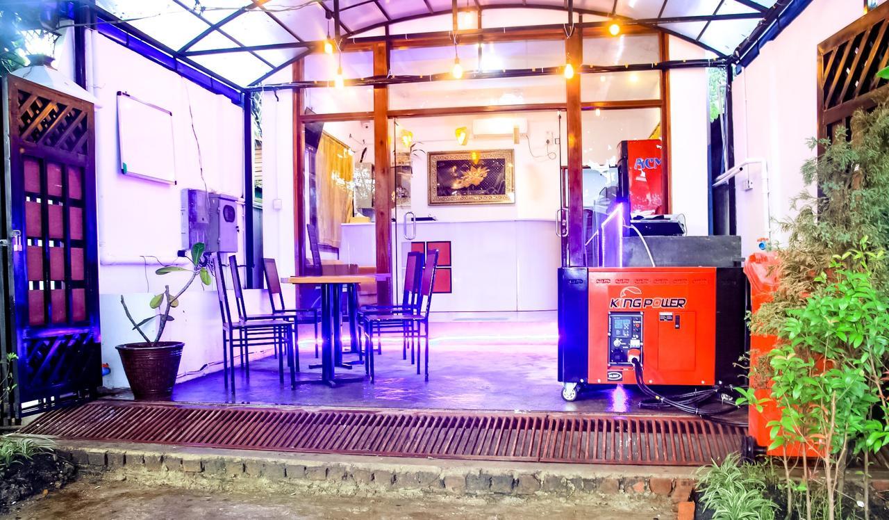 The Lodge Yangon Poshtel Exteriér fotografie